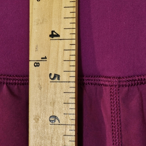 Lululemon Athletica Tranquil Crop 'Regal Plum' Sz 6 #W6HBES - Picture 7 of 10
